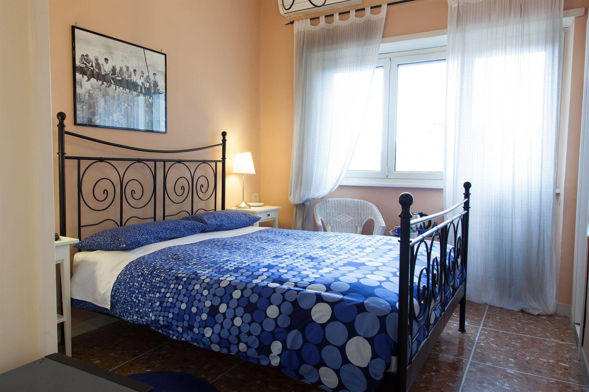 ローマ Santa Croce Bed & Breakfast エクステリア 写真