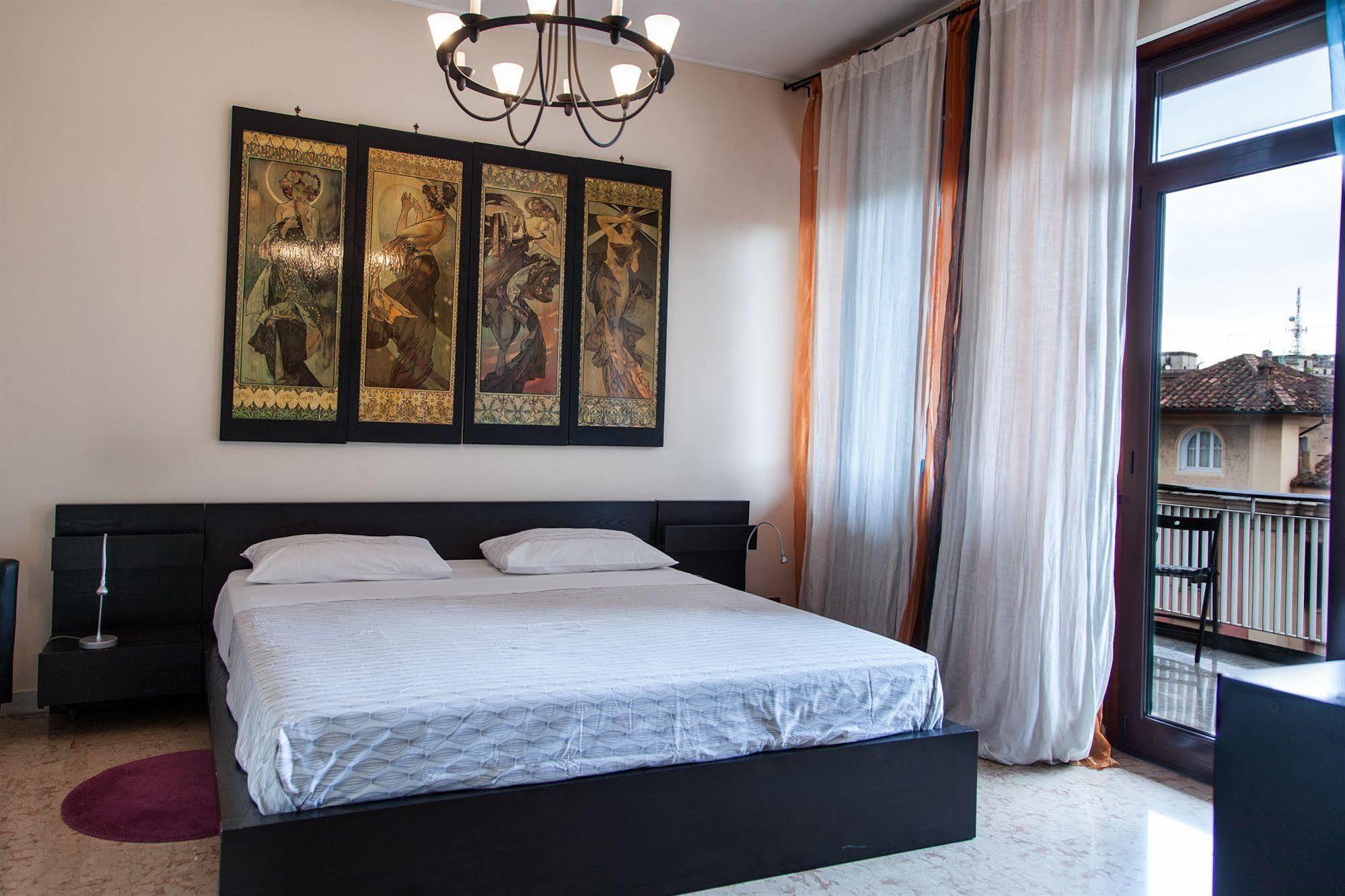ローマ Santa Croce Bed & Breakfast エクステリア 写真