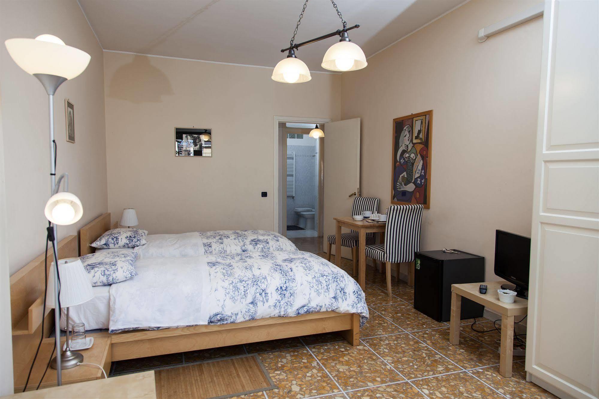 ローマ Santa Croce Bed & Breakfast エクステリア 写真
