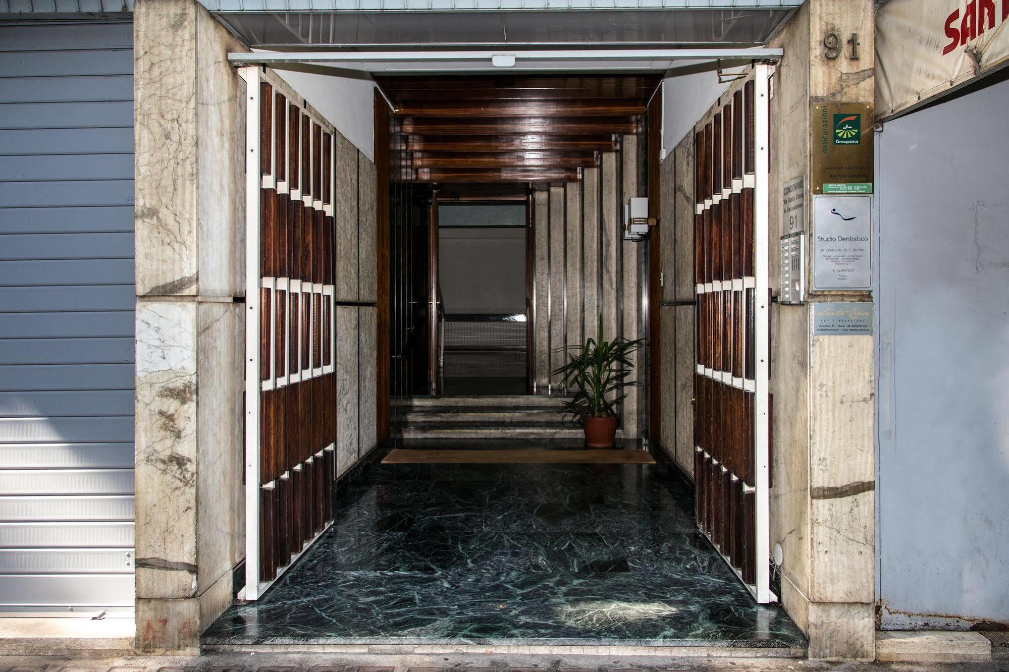 ローマ Santa Croce Bed & Breakfast エクステリア 写真